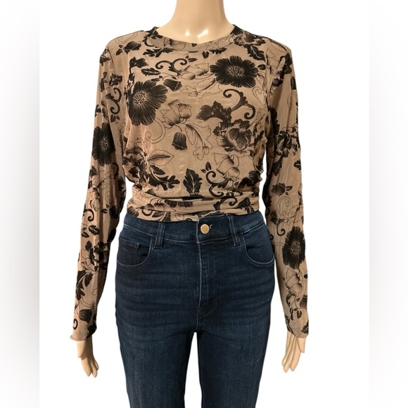 Floral Print Long Sleeve Top - Picture 3 of 4